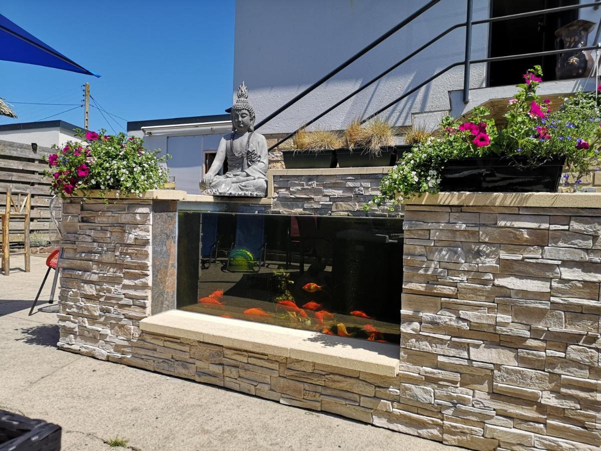 La Maison Du Bonheur Port-en-Bessin-Huppain Exteriér fotografie