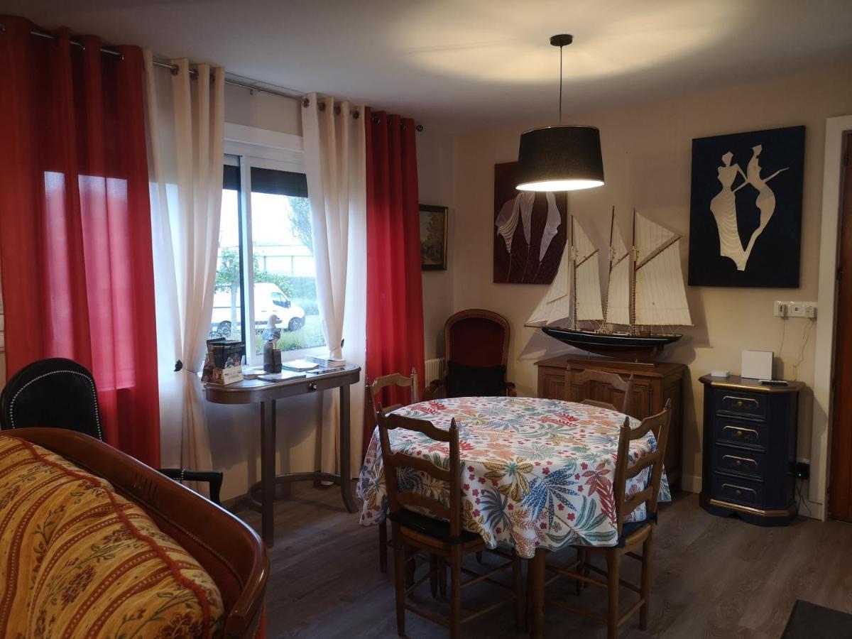 La Maison Du Bonheur Port-en-Bessin-Huppain Exteriér fotografie